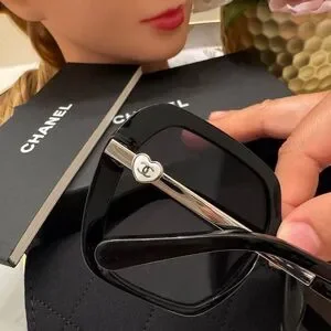 CHANEL Black Oversized Sunglasses Classic Design. Polarized ?????? Chanel 5422B Polarized Black Square Sunglasses ON SALE  main image 4